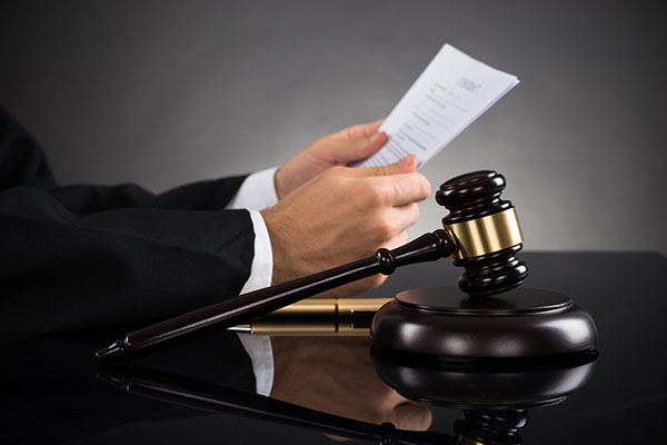 2020_BGF_5 Key Takeaways to Consider Following the Wisconsin Supreme Court’s Invalidation of the Safer at Home Order